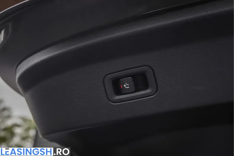 Mercedes-Benz GLE 450 (Clasa GLE) din 2025 cu 16.552 km - oferta MER238080 - foto 38