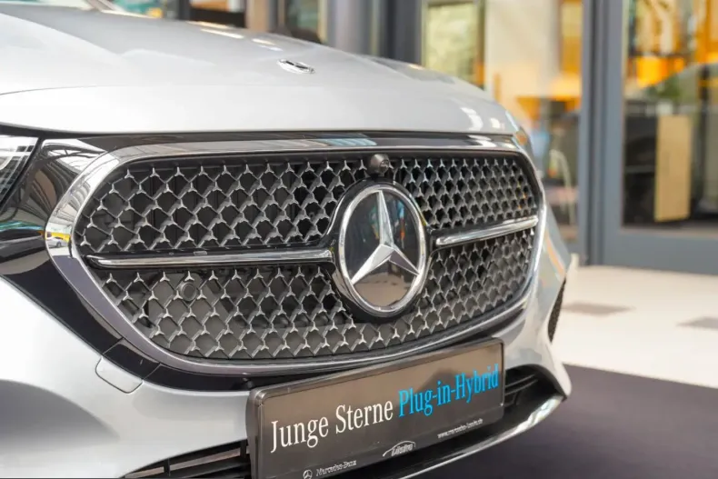 Mercedes-Benz E 300 (Clasa E) din 2024 cu 28.868 km - oferta MER238095 - foto 7