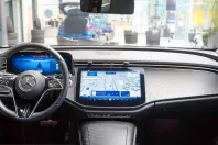 Mercedes-Benz E 300 (Clasa E) din 2024 cu 28.868 km - oferta MER238095 - foto 10