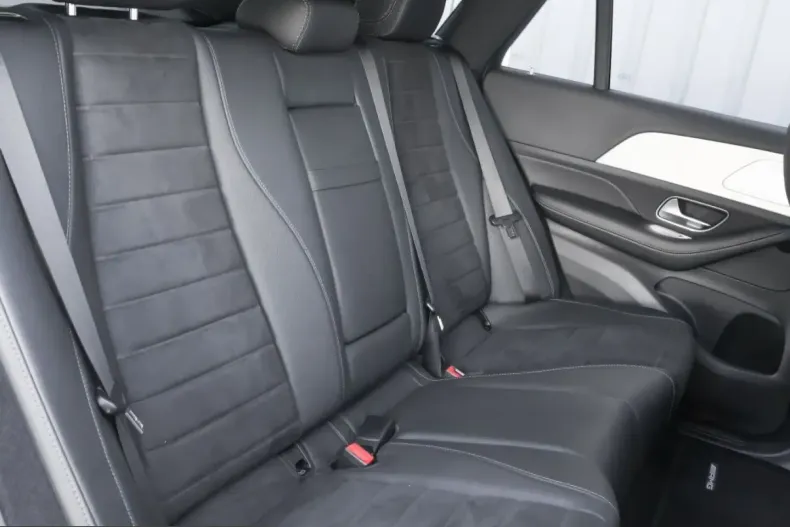 Mercedes-Benz GLE 450 (Clasa GLE) din 2024 cu 28.352 km - oferta MER238107 - foto 6