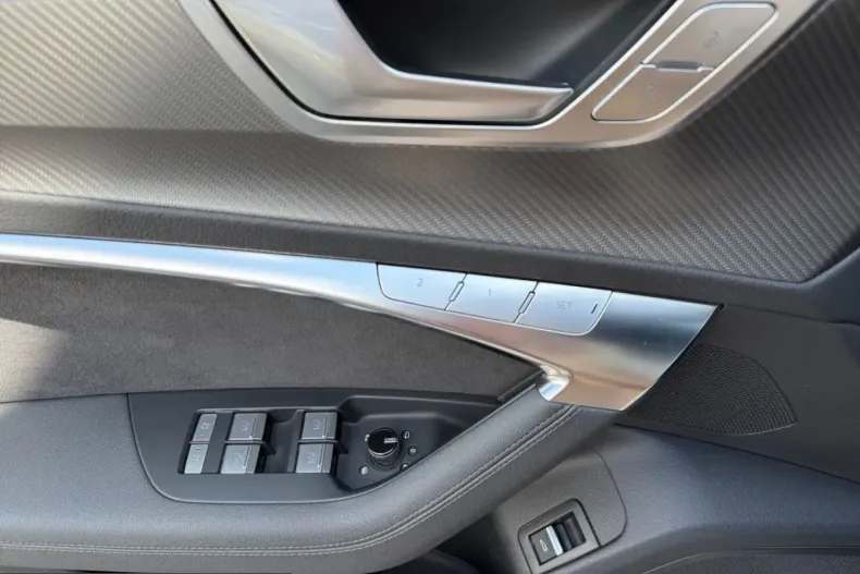 Audi RS6 din 2023 cu 60.000 km - oferta AUD238109 - foto 17