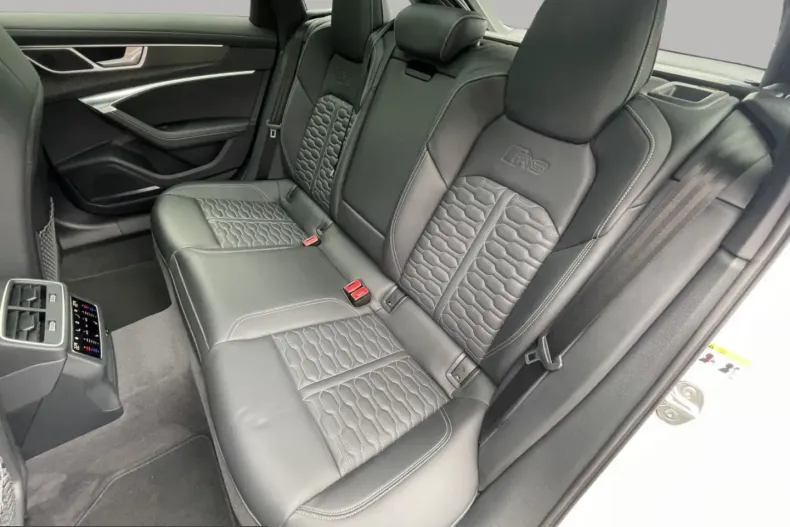 Audi RS6 din 2023 cu 48.486 km - oferta AUD238111 - foto 17