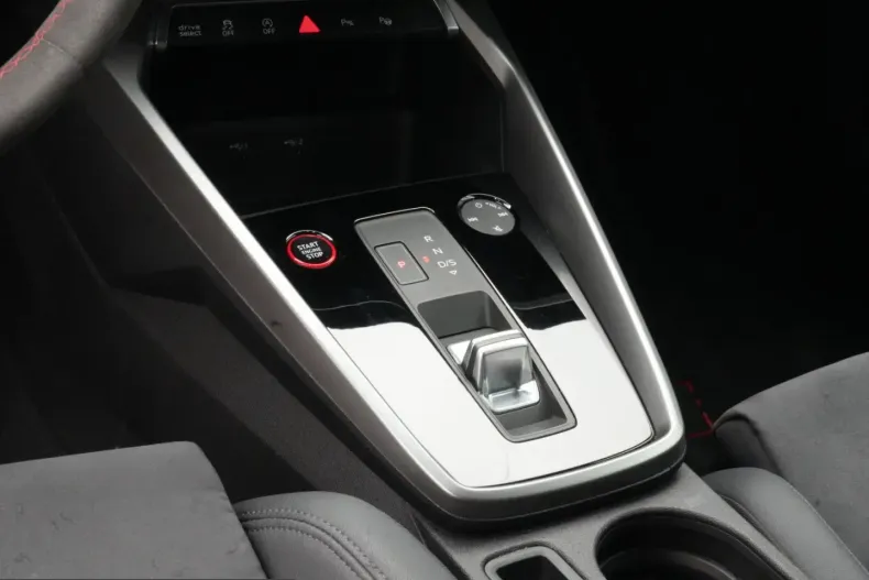 Audi RS3 din 2023 cu 32.686 km - oferta AUD238116 - foto 13