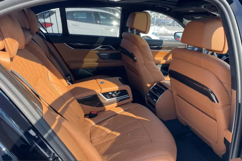 BMW 745 (Seria 7) din 2023 cu 60.000 km - oferta BMW238124 - foto 13