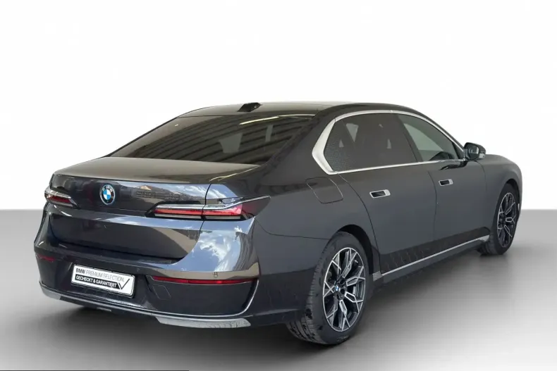 BMW 750 (Seria 7) din 2025 cu 13.713 km - oferta BMW238127 - foto 3