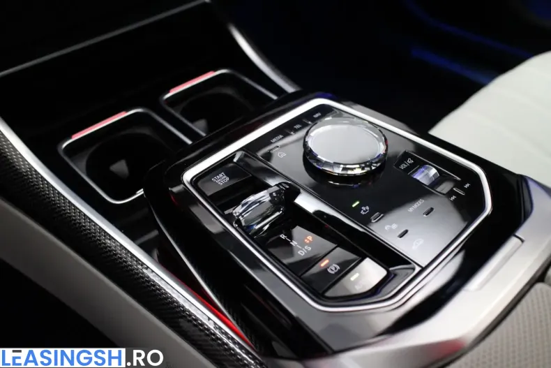BMW 740 (Seria 7) din 2025 cu 5.198 km - oferta BMW238128 - foto 40