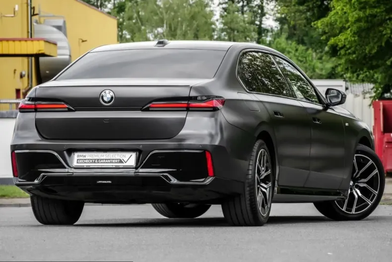 BMW 740 (Seria 7) din 2025 cu 18.056 km - oferta BMW238130 - foto 2