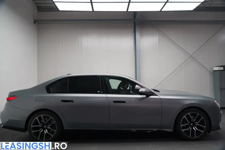 BMW 740 (Seria 7) din 2025 cu 32.400 km - oferta BMW238133 - foto 3