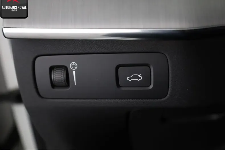 Volvo XC90 din 2021 cu 91.852 km - oferta VOL238138 - foto 14