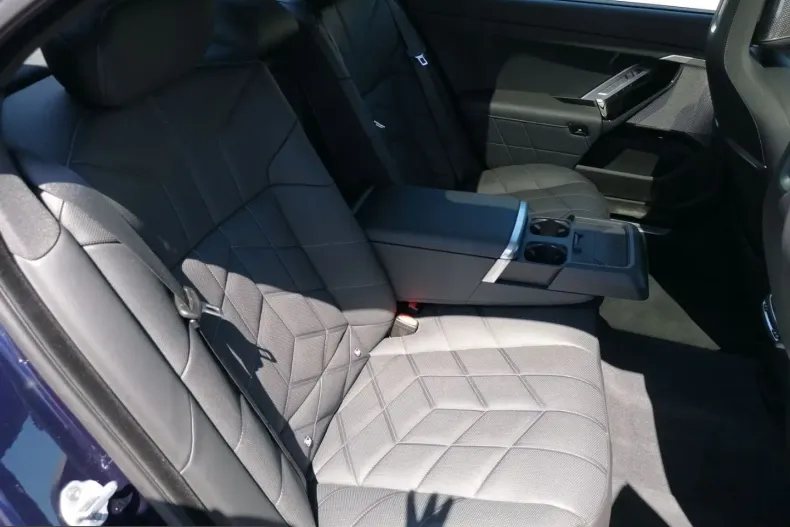 BMW 740 (Seria 7) din 2025 cu 58.240 km - oferta BMW238147 - foto 10