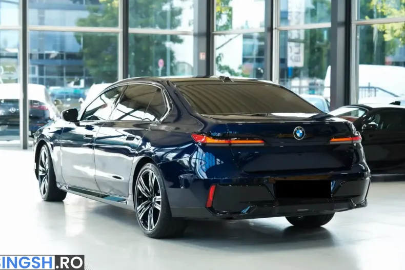 BMW 740 (Seria 7) din 2025 cu 19.550 km - oferta BMW238148 - foto 3