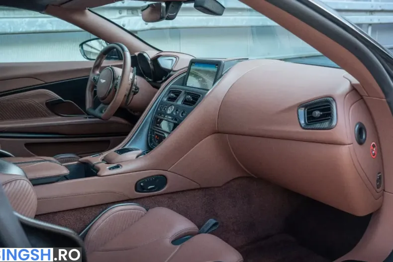 Aston Martin DBS din 2023 cu 2.970 km - oferta AST238149 - foto 31