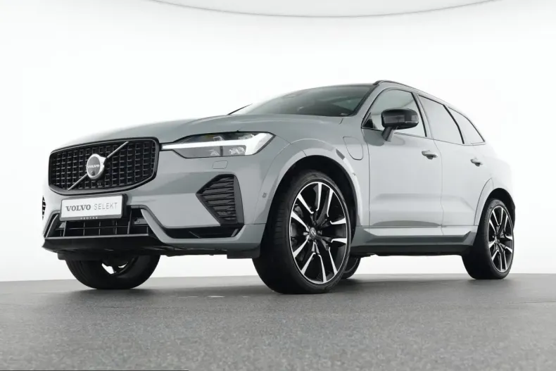 Volvo XC60 din 2023 cu 30.500 km - oferta VOL238155 - foto 1