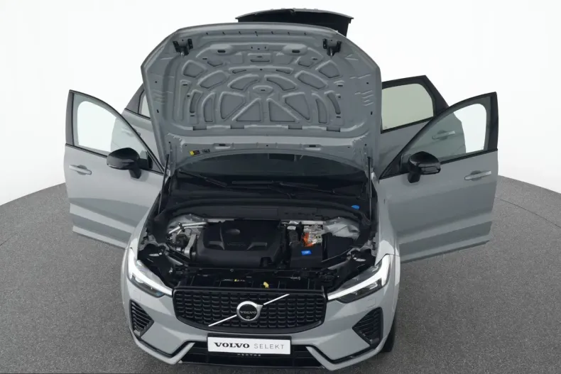 Volvo XC60 din 2023 cu 30.500 km - oferta VOL238155 - foto 13