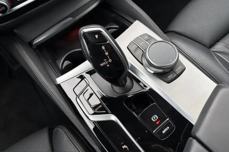 BMW 530 (Seria 5) din 2022 cu 73.042 km - oferta BMW238176 - foto 10