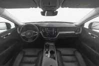 Volvo XC60 din 2023 cu 42.950 km - oferta VOL238180 - foto 3
