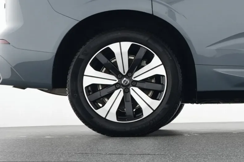 Volvo XC60 din 2023 cu 42.950 km - oferta VOL238180 - foto 22