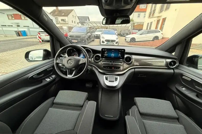 Mercedes-Benz V 300 (Clasa V) din 2024 cu 63.000 km - oferta MER238187 - foto 7
