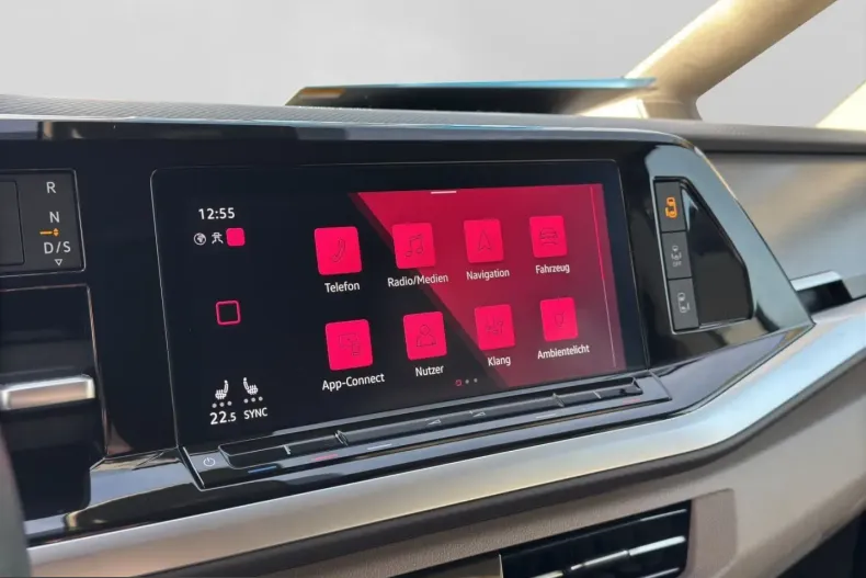 Volkswagen T7 Multivan din 2023 cu 90.740 km - oferta VOL238189 - foto 12