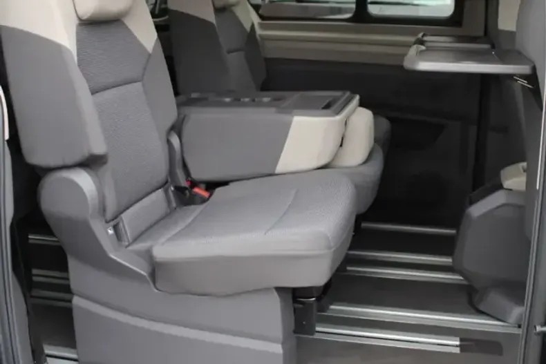 Volkswagen T7 Multivan din 2024 cu 52.500 km - oferta VOL238191 - foto 14
