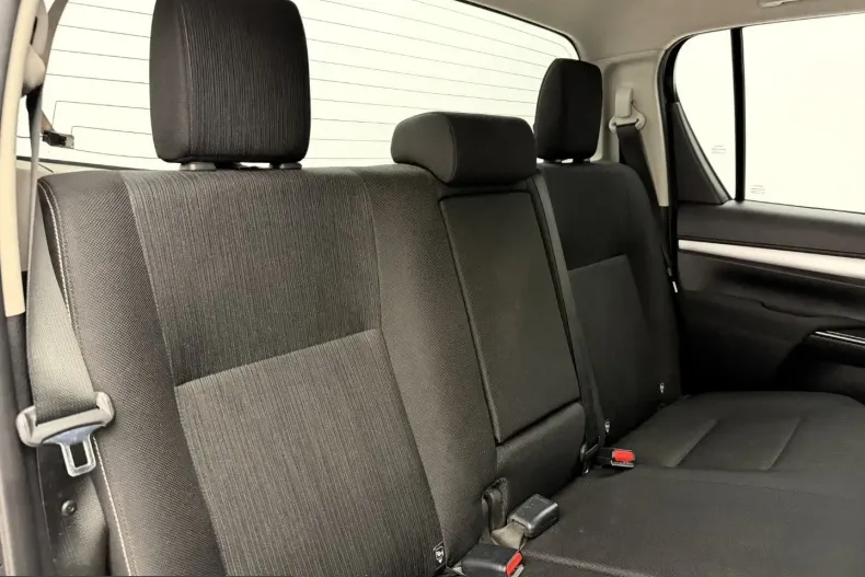 Toyota Hilux din 2021 cu 76.500 km - oferta TOY238205 - foto 25