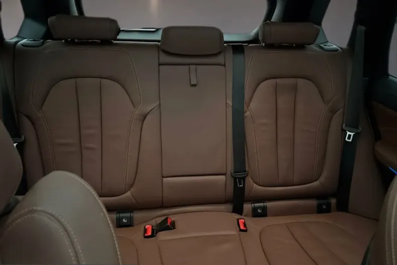 BMW X5 (Seria X) din 2021 cu 45.200 km - oferta BMW238237 - foto 13