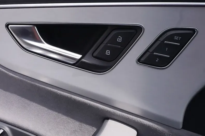Audi SQ8 din 2021 cu 38.500 km - oferta AUD238254 - foto 12