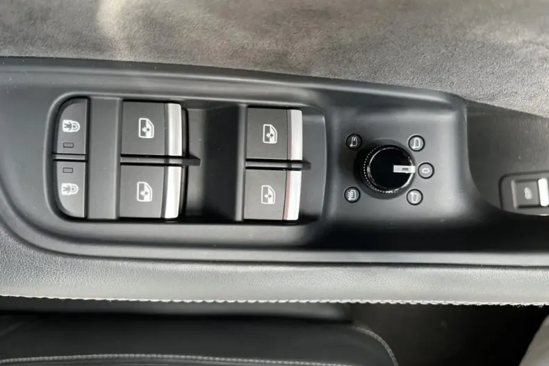 Audi SQ8 din 2022 cu 58.000 km - oferta AUD238256 - foto 10