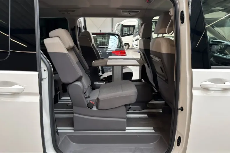 Volkswagen T7 Multivan din 2024 cu 69.400 km - oferta VOL238268 - foto 13