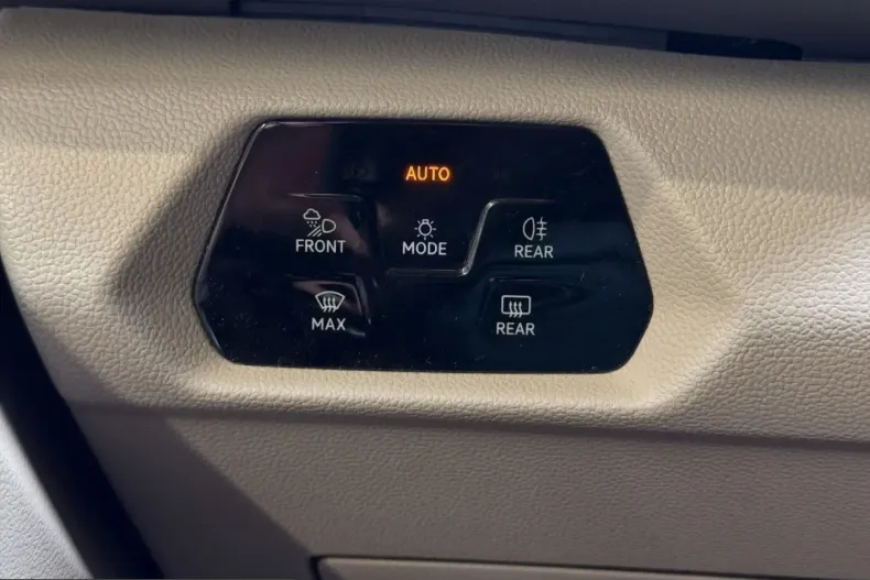 Volkswagen T7 Multivan din 2024 cu 69.400 km - oferta VOL238268 - foto 23