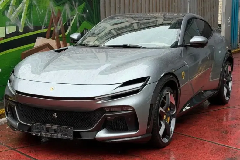 Ferrari Purosangue din 2023 cu 48.800 km - oferta FER238274 - foto 1