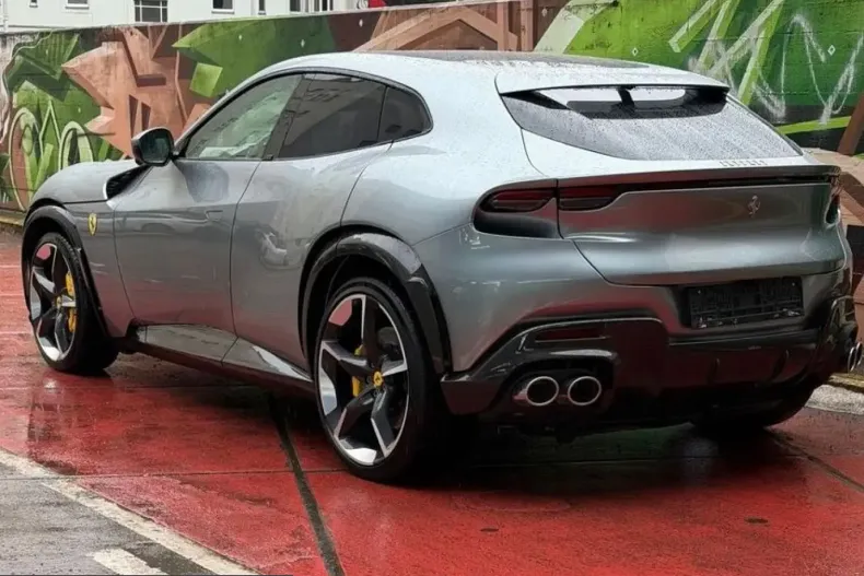 Ferrari Purosangue din 2023 cu 48.800 km - oferta FER238274 - foto 5