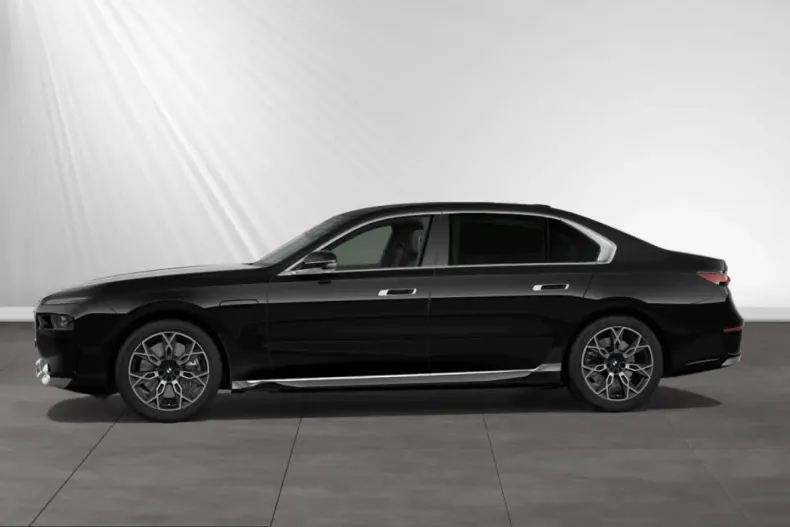 BMW 750 (Seria 7) din 2024 cu 28.010 km - oferta BMW238288 - foto 3