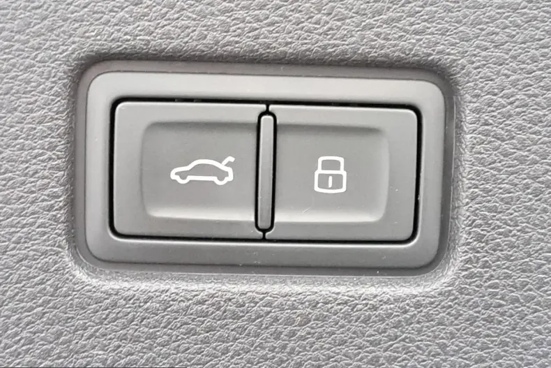 Audi SQ8 din 2023 cu 24.650 km - oferta AUD238295 - foto 21