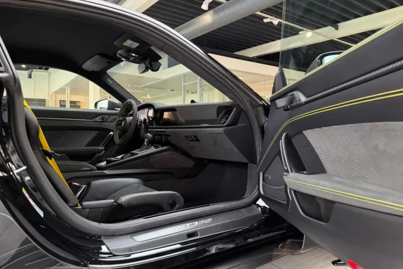 Porsche 911 din 2025 cu 2.750 km - oferta POR238304 - foto 29