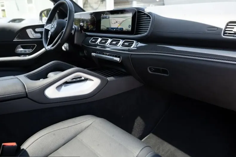 Mercedes-Benz GLE 300 (Clasa GLE) din 2025 cu 23.576 km - oferta MER238306 - foto 2