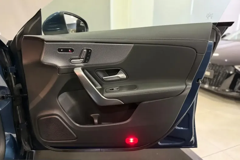 Mercedes-Benz CLA 220 (Clasa CLA) din 2021 cu 85.890 km - oferta MER238324 - foto 26