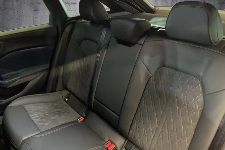 Audi A5 din 2025 cu 28.500 km - oferta AUD238328 - foto 11