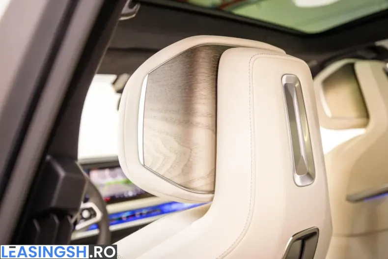 BMW 740d (Seria 7) din 2026 cu 35 km - oferta BMW238339 - foto 21