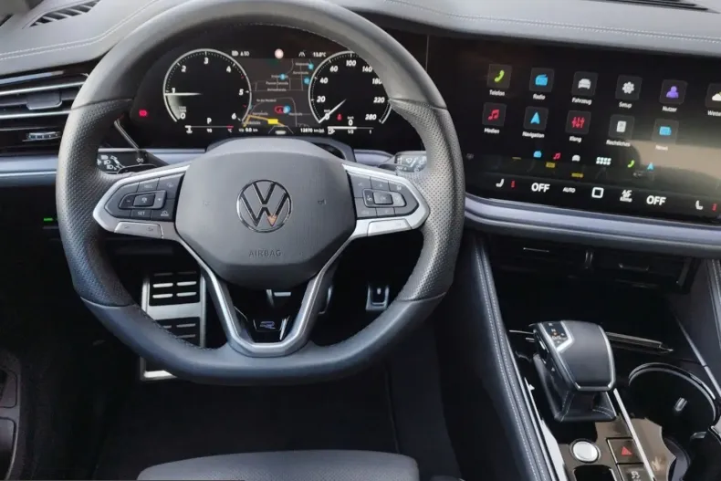 Volkswagen Touareg din 2025 cu 13.000 km - oferta VOL238341 - foto 8