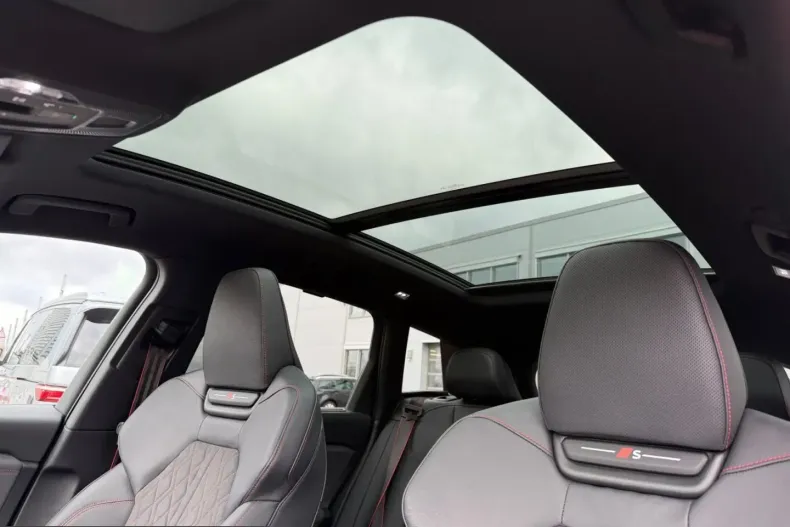 Audi SQ6 din 2025 cu 9.847 km - oferta AUD238350 - foto 16