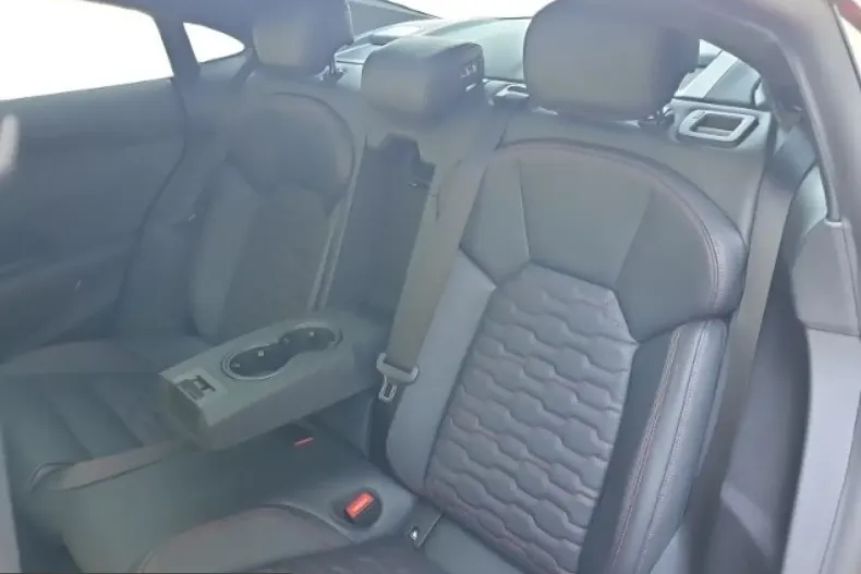 Audi e-tron GT din 2024 cu 9.250 km - oferta AUD238361 - foto 12