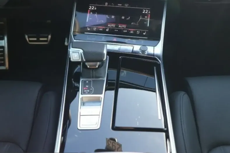 Audi RS6 din 2025 cu 12.087 km - oferta AUD238363 - foto 20