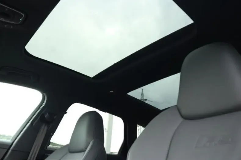 Audi RS6 din 2025 cu 8.501 km - oferta AUD238366 - foto 15