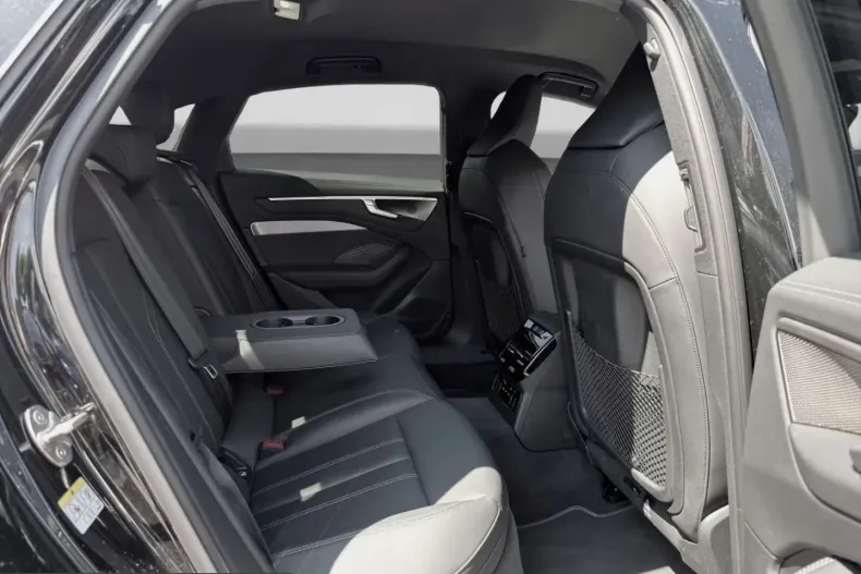 Audi A6 din 2025 cu 24.458 km - oferta AUD238369 - foto 5