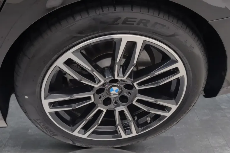 BMW 520 (Seria 5) din 2025 cu 25.000 km - oferta BMW238389 - foto 5