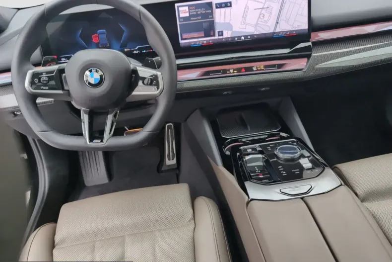 BMW 520 (Seria 5) din 2025 cu 25.000 km - oferta BMW238389 - foto 9