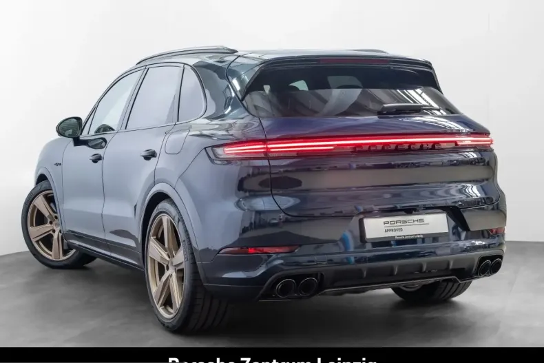 Porsche Cayenne din 2025 cu 6.918 km - oferta POR238390 - foto 3