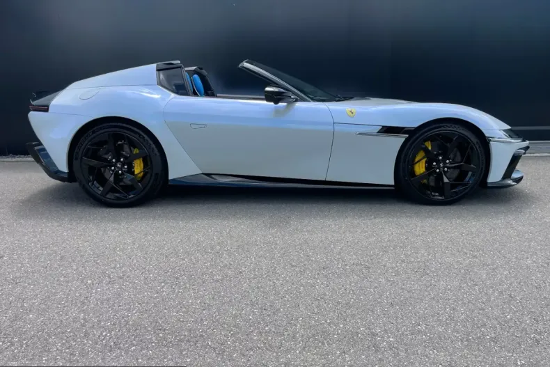 Ferrari 12Cilindri din 2025 cu 190 km - oferta FER238391 - foto 8