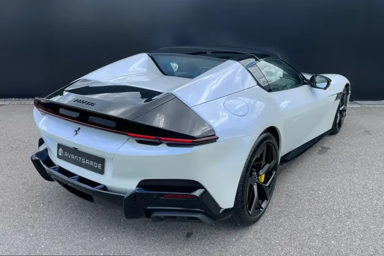 Ferrari 12Cilindri din 2025 cu 190 km - oferta FER238391 - foto 10